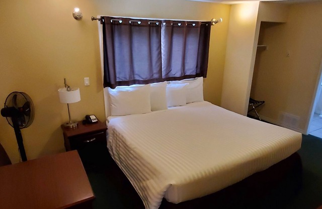 Comox Valley Inn & Suites