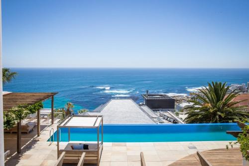 Compass Boutique Hotel 