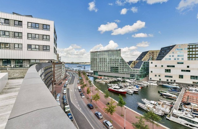 Complete apartment Loft with a sunrise as well as sunset rooftop terrace!