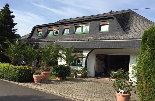 Complete country house for hikers, bikers, cyclists