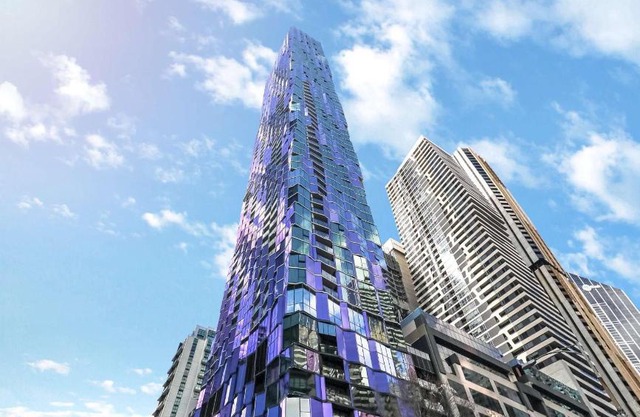 Complete Host CBD Lighthouse Apartments