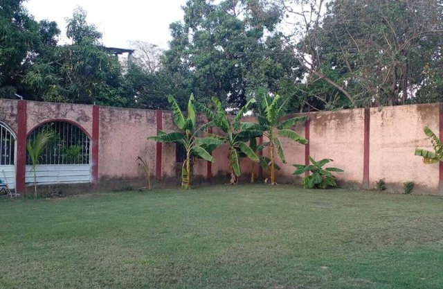 Complete house with two floors