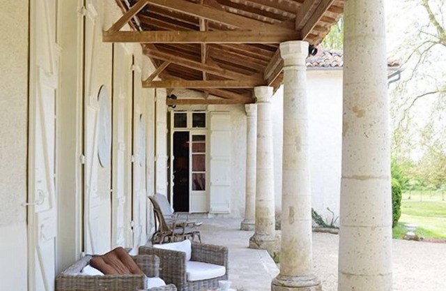 Completely private property, heated swimming pool - great comfort /Exceptional