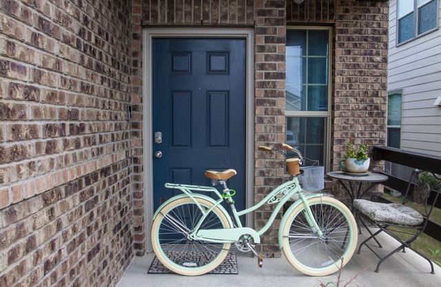 Completly Furnished SeaHome in South Austin