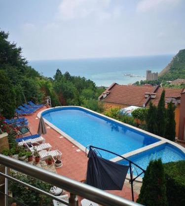 Complex Karia IV