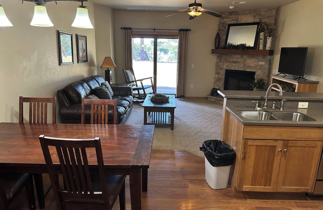 CONDO 102 by Eagle Waters Resort