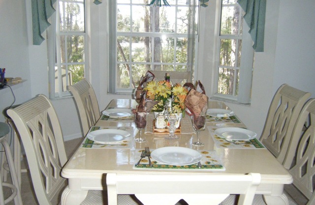 Condo 15 minutes to Disney 3 Bed 2 Bath. NO PETS