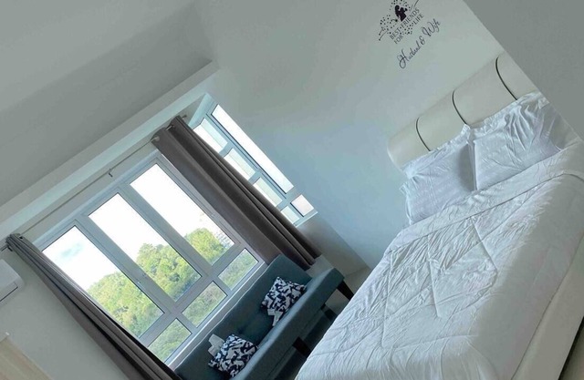 Condo 3 bedroom @ Georgetown Gelugor USM Queensbay