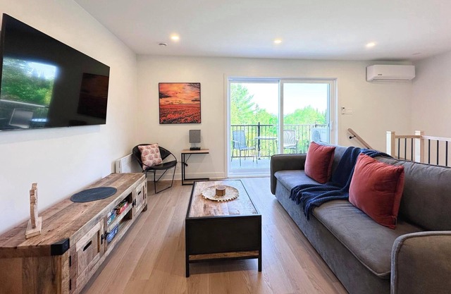 Condo Avec vue à Quelques pas des Pistes