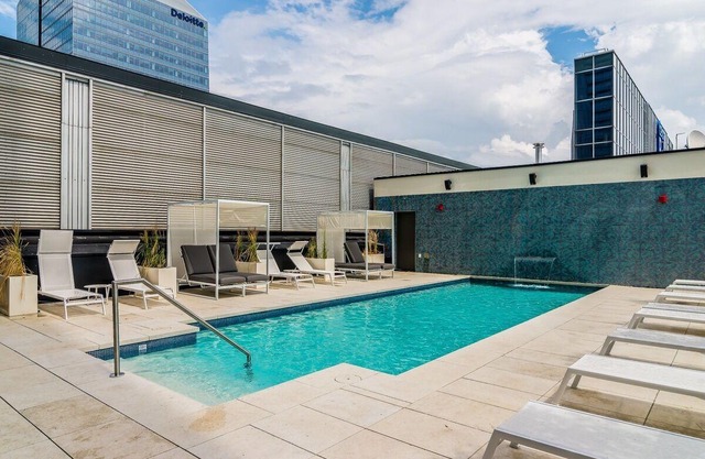Condo Downtown Montreal