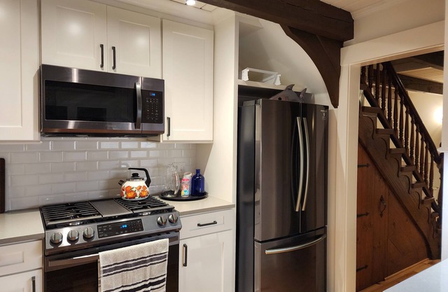 Condo in Bromley mountains!