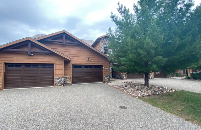 Condo on Castle Rock Lake