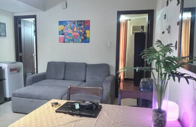 Condo staycation in SLP Bangkal Makati