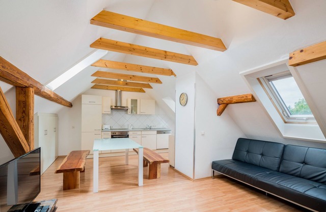 Condo V - modern apartment for up to 6 people