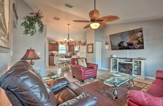 Condo w/Screened-in Porch, 1 Mi to Sebring Golf!