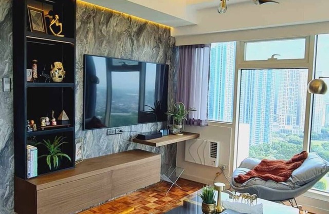 Condo with Luxury Finishing in BGCnn