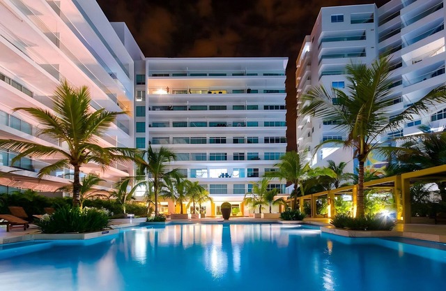 Condominio frente al mar Morros Epic.