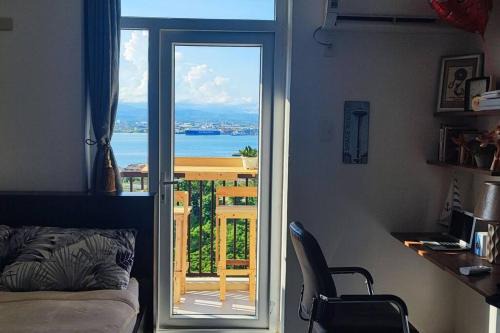 Condominium resort in Cebu with city view & seaview