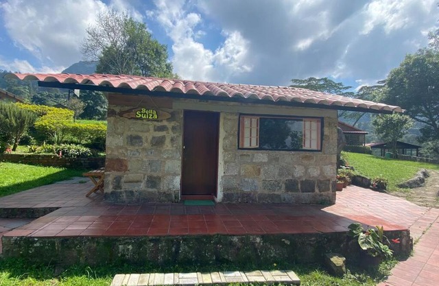 Confortable cabaña para que disfrute con su pareja