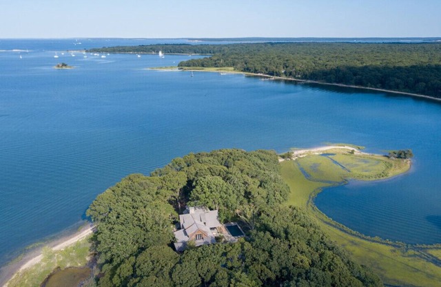 Congdon's Point Shelter Island