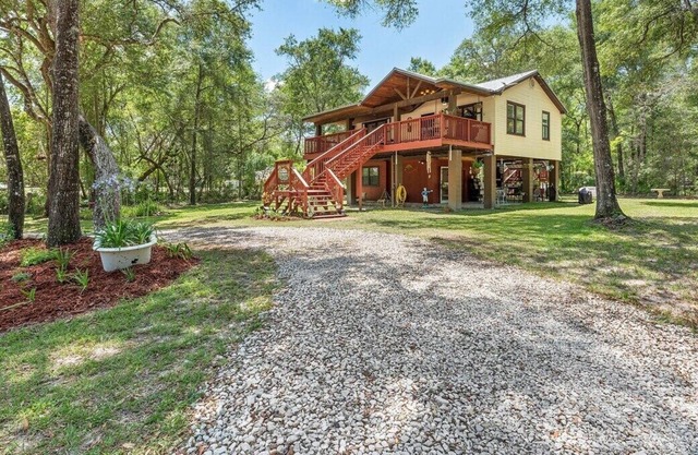 connie rivershack villas