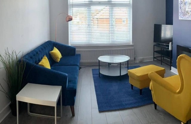Consett Shotley Bridge - Stylish Spacious Three Bedroom Apartment