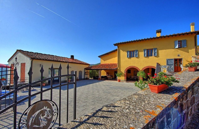 Contadino - Apartment with pool