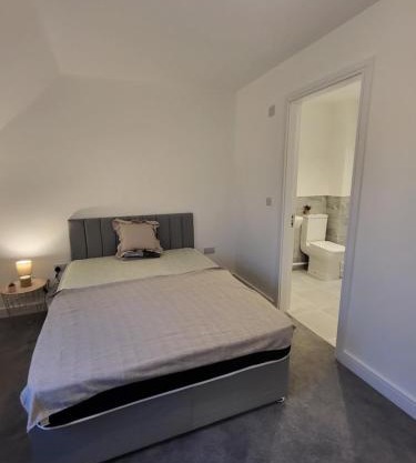 Contemporary 3-Bedroom Home Quiet Rotherham Location with Parking