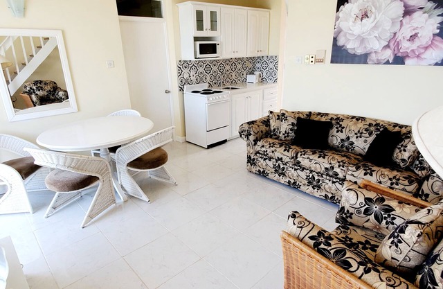 Contemporary Ocean View One-Bedroom Suite