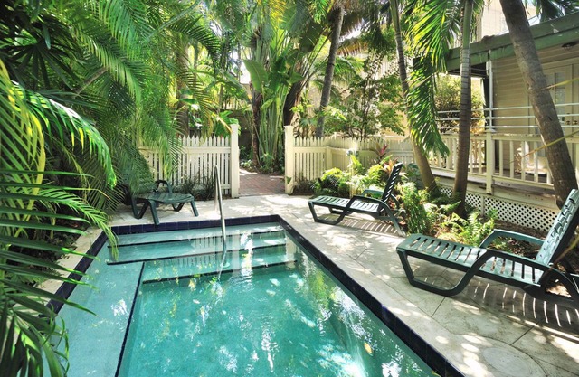 Contemporary Seaside Cottage with a Private Hot Tub & Shared, Heated Pool