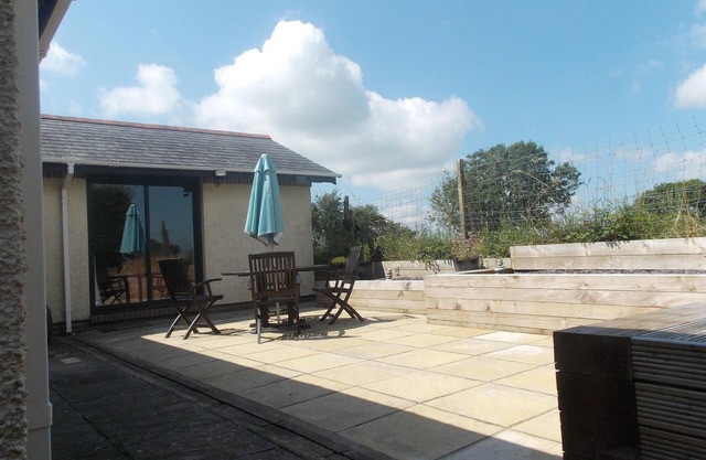 Contemporary, spacious 5* Tenby/Saundersfoot