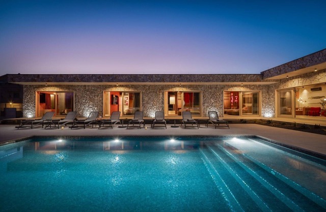 Contemporary Villa Fantazija – A Luxurious Retreat in Dicmo