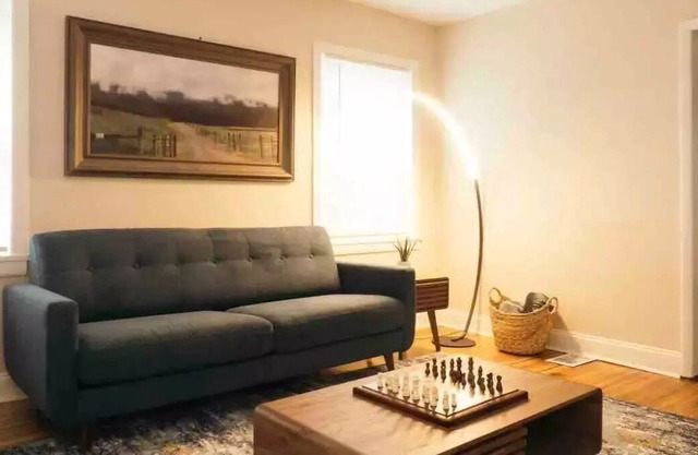 Convenient and Cozy 1 bedroom with Office