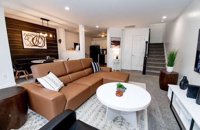 Convenient, Cozy, and Comfortable near NC State and Downtown Raleigh