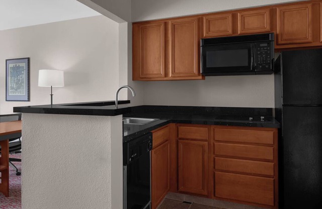 Convenient Studio w/Fully Equipped Kitchen off San Tomas Expy - Parking