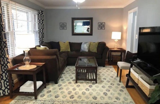 Conveniently Accommodating Minutes to town