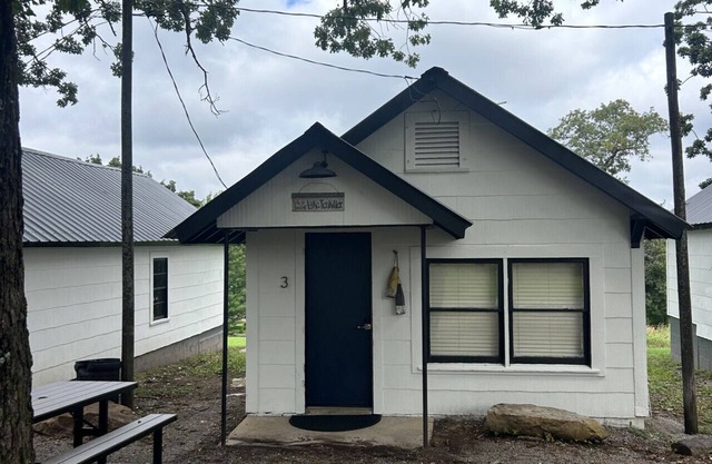 Cookson Resort - Tenkiller Cabin #3