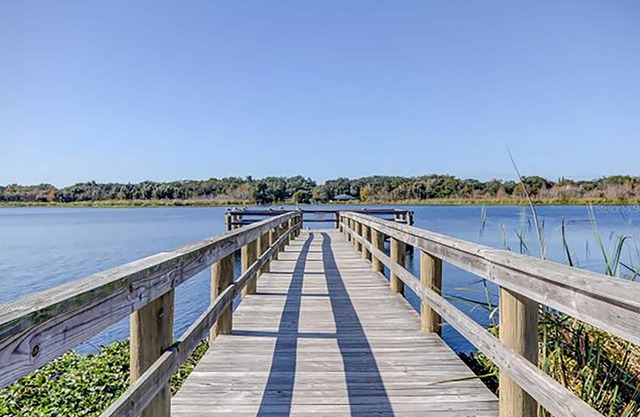 Cool 2-bedroom 2 bath condo in Clearwater with WiFi