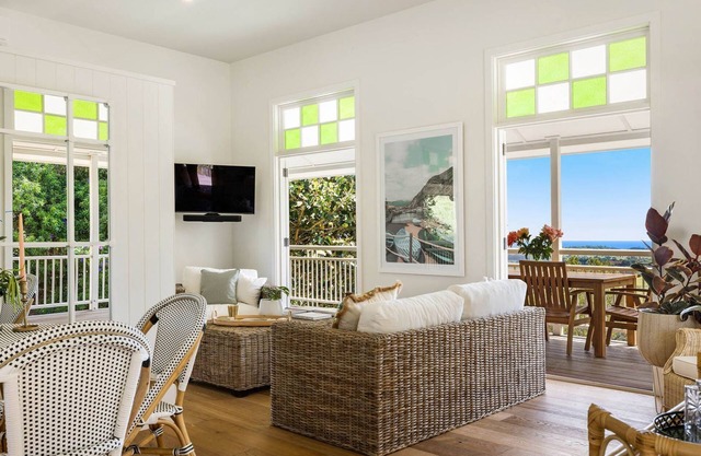 Coolamon Studio - hinterland escape with sea views