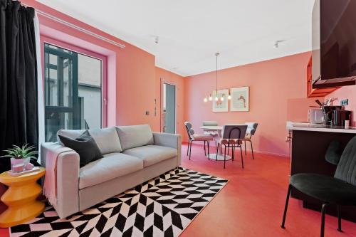 COOLEST Apartment in Berlin, easy Check-in, CRAZY Style, close to center #5