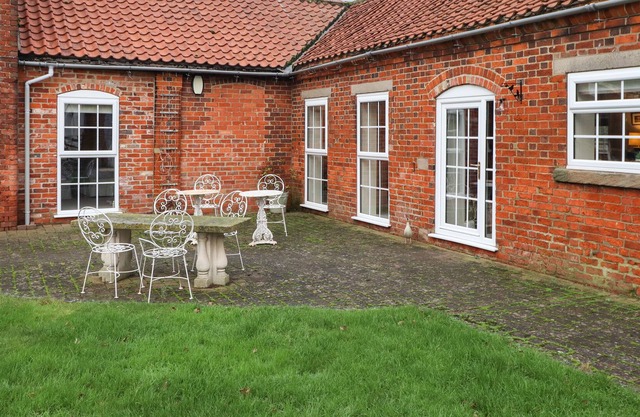 COOPER'S COTTAGE, family friendly, luxury holiday cottage in Lincoln