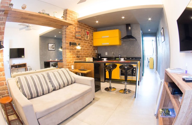 Copacabana Loft sea view, 100% air-conditioned and garage! Award-winning architect!