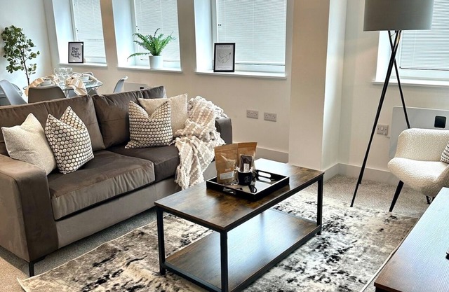 Copper Suite | 2Bed | Elegant | Free Parking