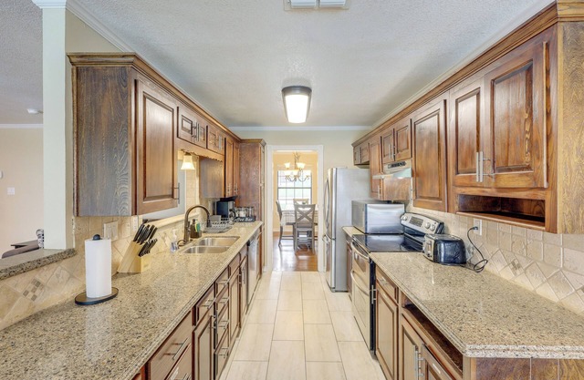 Copperas Cove Home w/Pool ~ 8 Mi to Fort Cavazos!