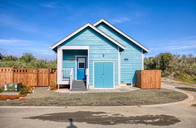 Coral Beach Cottage