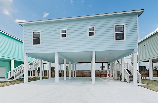 Coral Reef Gataway