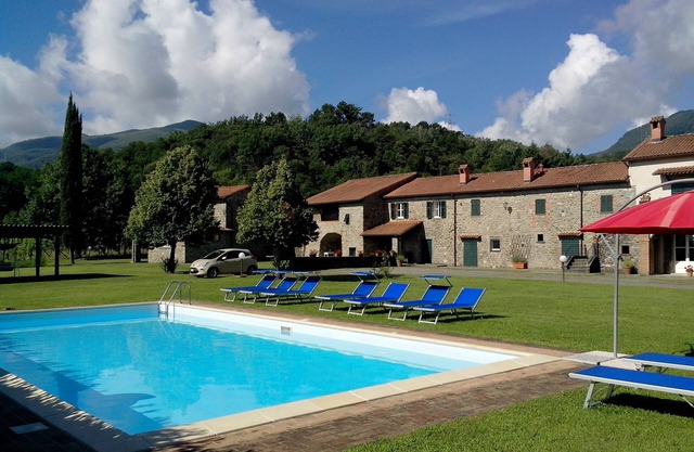 Coriana Apartments and Villas