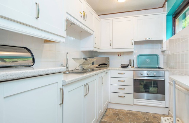 Cormorant Cottage, Holiday home St Dogmaels, Sleeps 2, 1 bedrooms, bathrooms