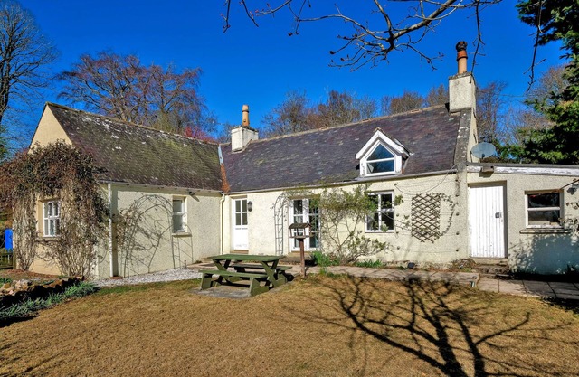 Corrennie School Cottage by Interhome