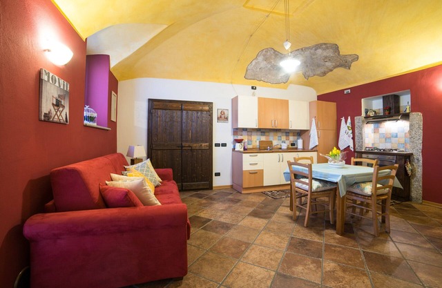 CORTE alla ROCCA - WELCOMING APARTMENT in ARONA LAKE MAGGIORE